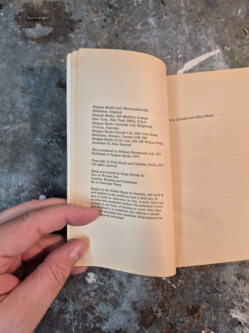 The Incandescent Ones - Fred & Geoffrey Hoyle