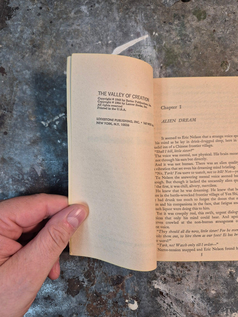 The Valley Of Creation - Edmond Hamilton