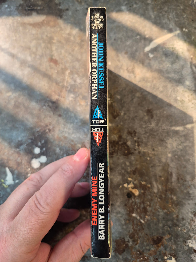 Enemy Mine/Another Orphan - Barry B. Longyear/John Kessel