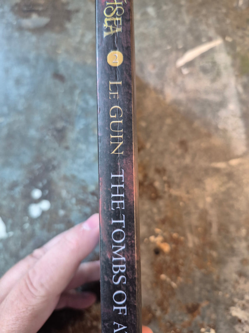 The Tombs Of Atuan - Ursula K. Le Guin