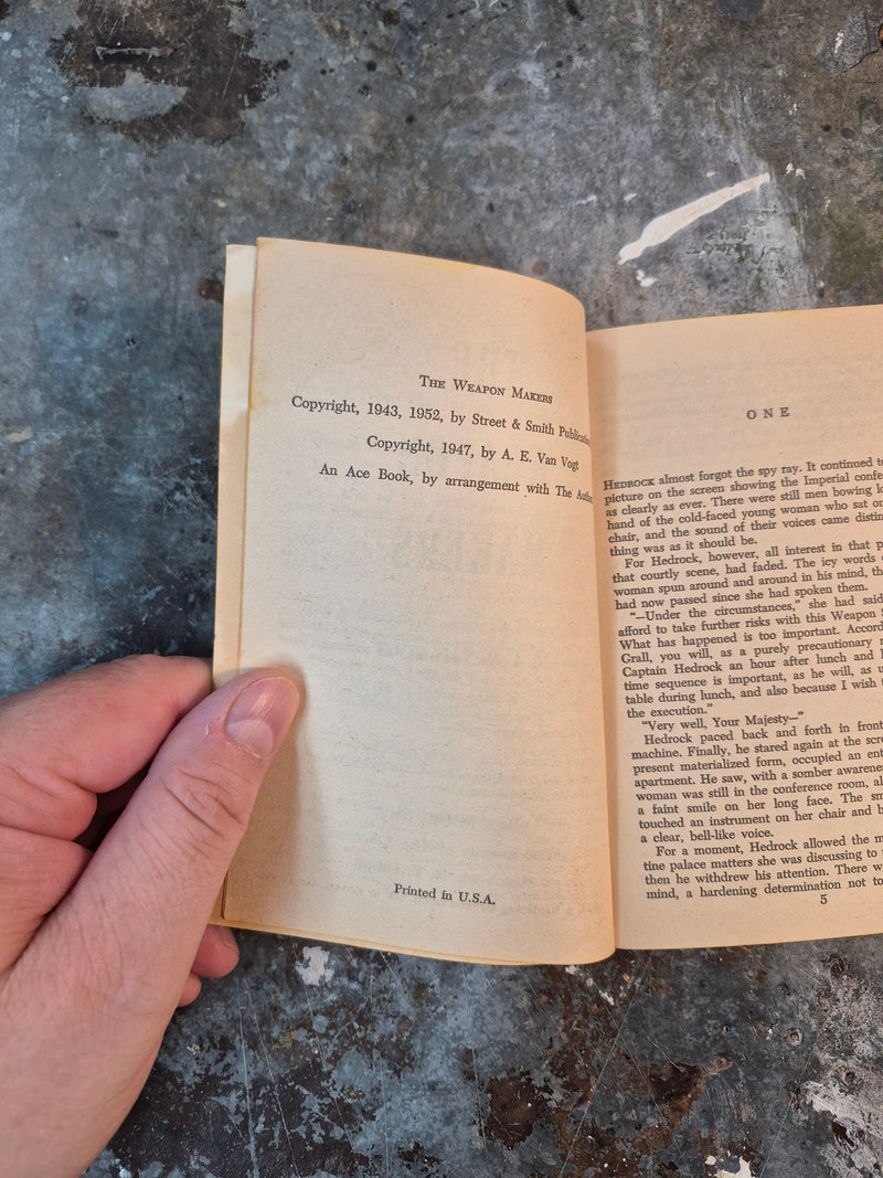 The Weapon Makers - A. E. van Vogt