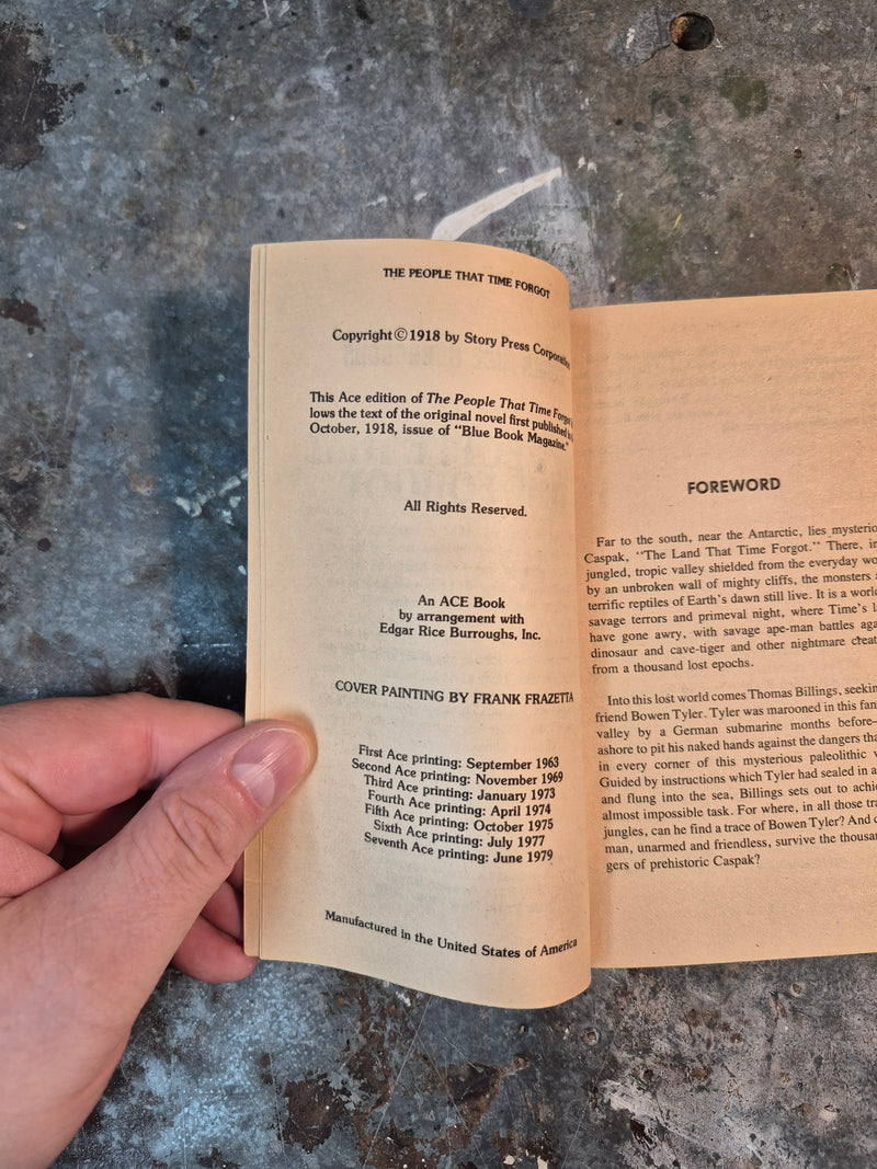 The People That Time Forgot - Edgar Rice Burroughs