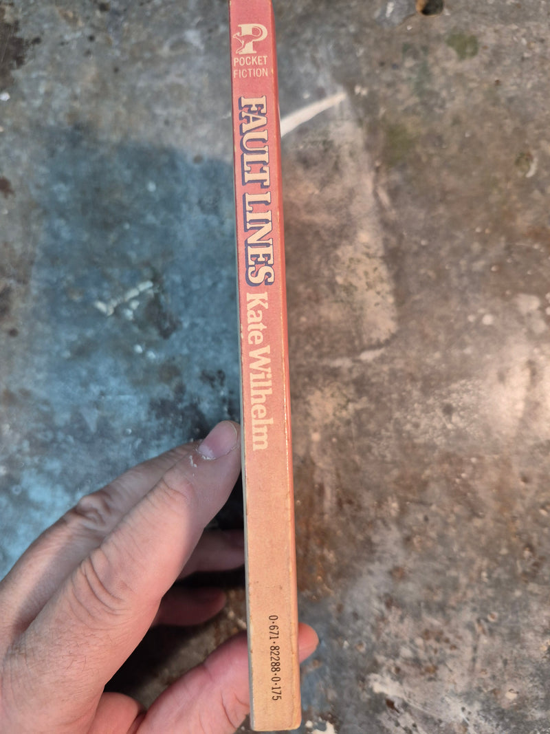 Fault Lines - Kate Wilhelm