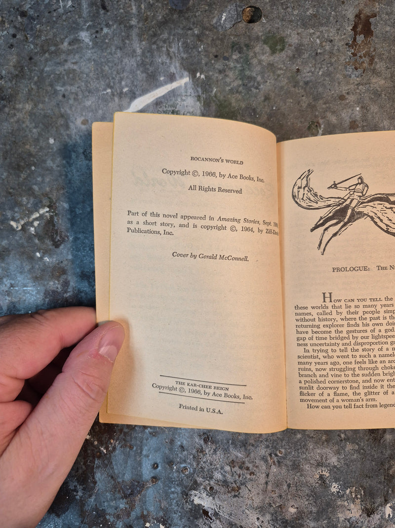 Rocannon's World/The Kar-Chee Reign - Ursula K. Le Guin/Avram Davidson