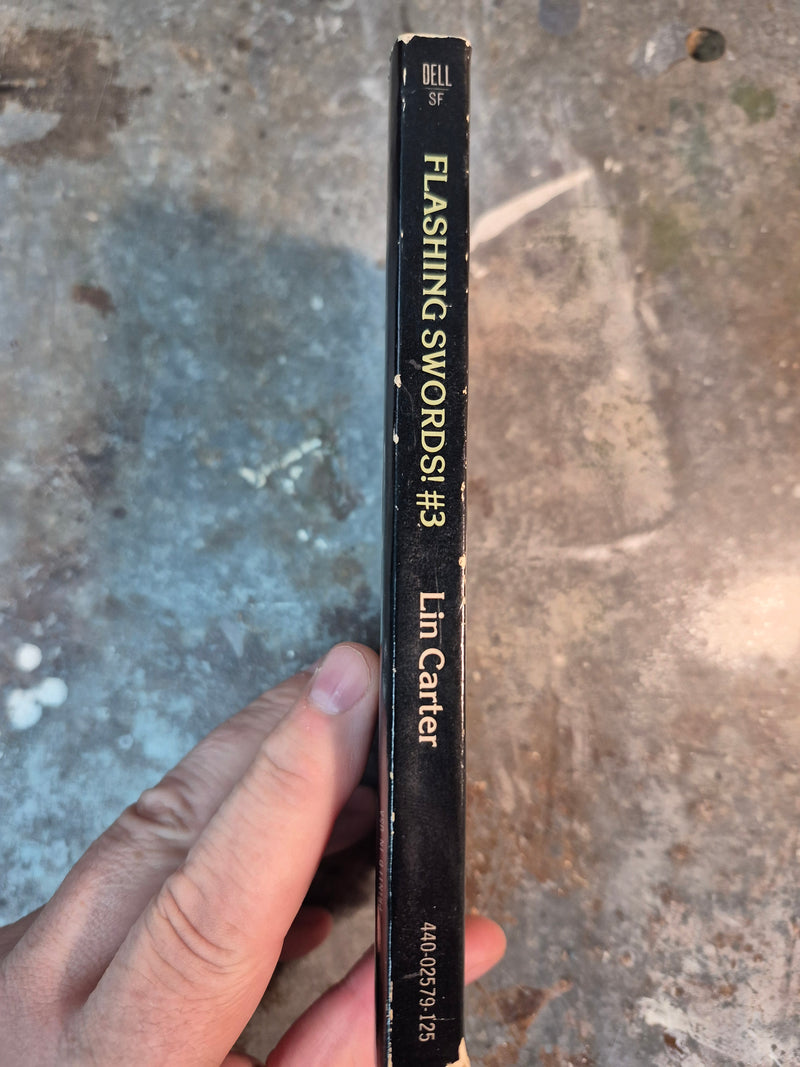 Flashing Swords 3: Warriors And Wizards - Lin Carter (editor)