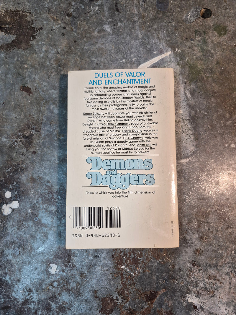 Flashing Swords 5: Demons And Daggers - Lin Carter (editor)