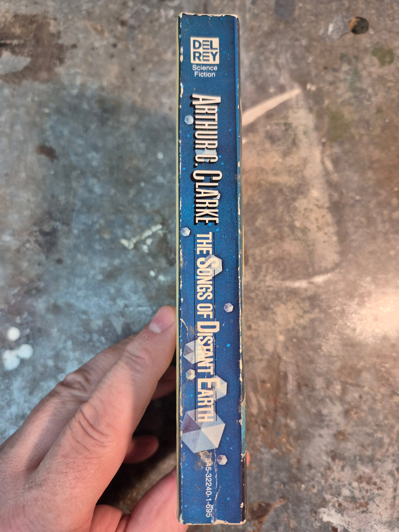 The Songs Of Distant Earth - Arthur C. Clarke