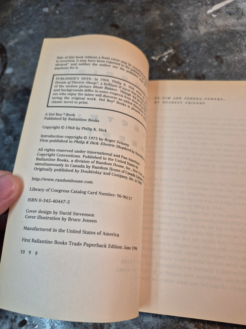 Do Androids Dream Of Electric Sheep? - Philip K. Dick