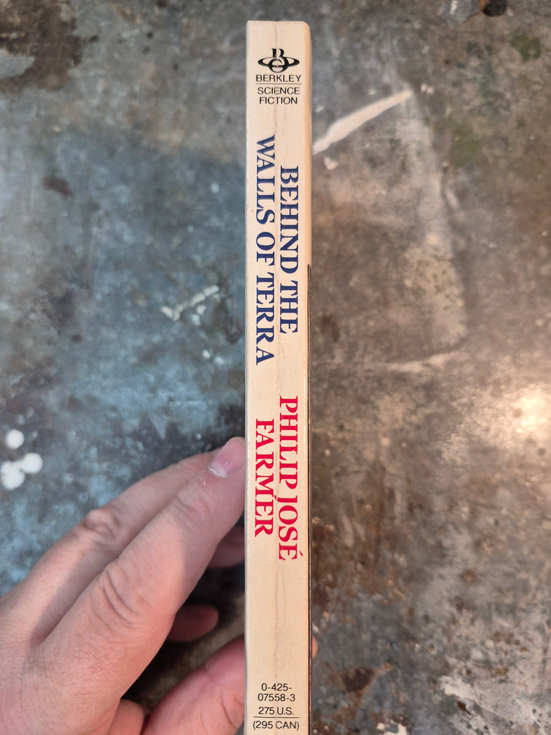 Behind The Walls Of Terra - Philip Jose Farmer