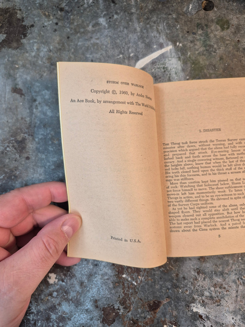 Storm Over Warlock - Andre Norton