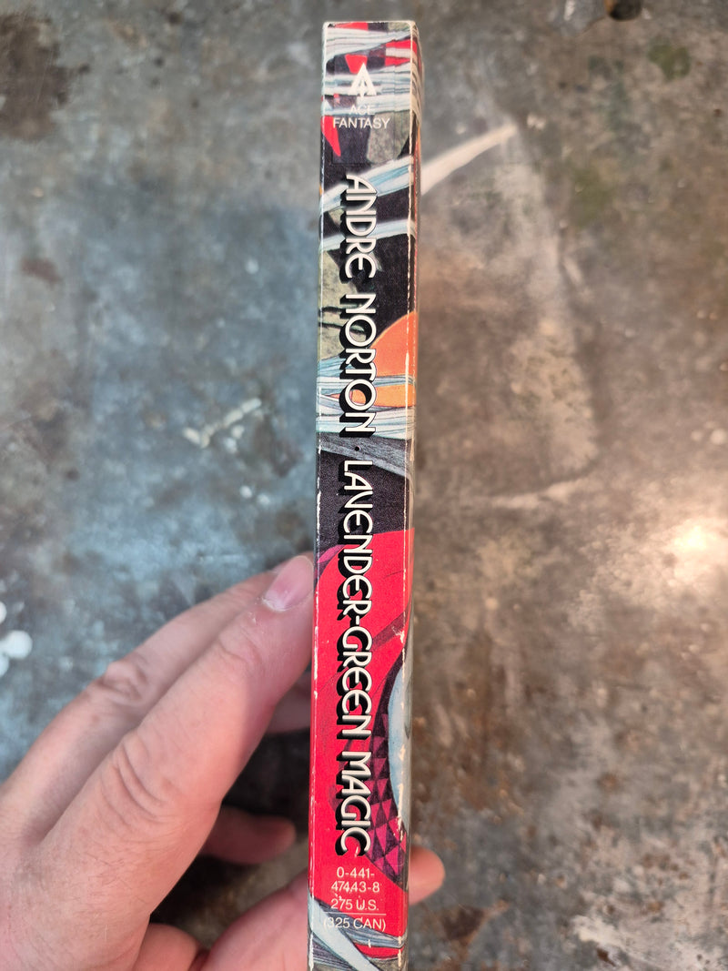 Lavender-Green Magic - Andre Norton