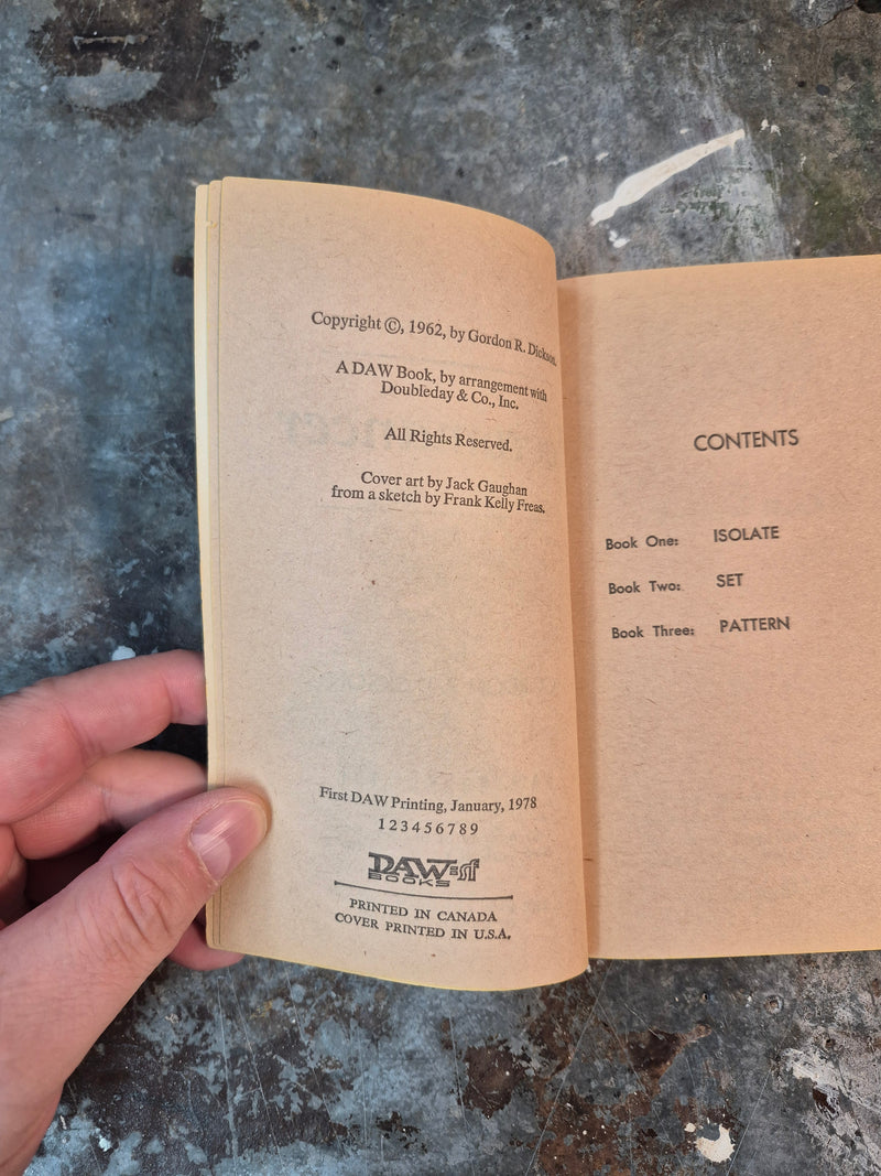 Necromancer - Gordon R. Dickson