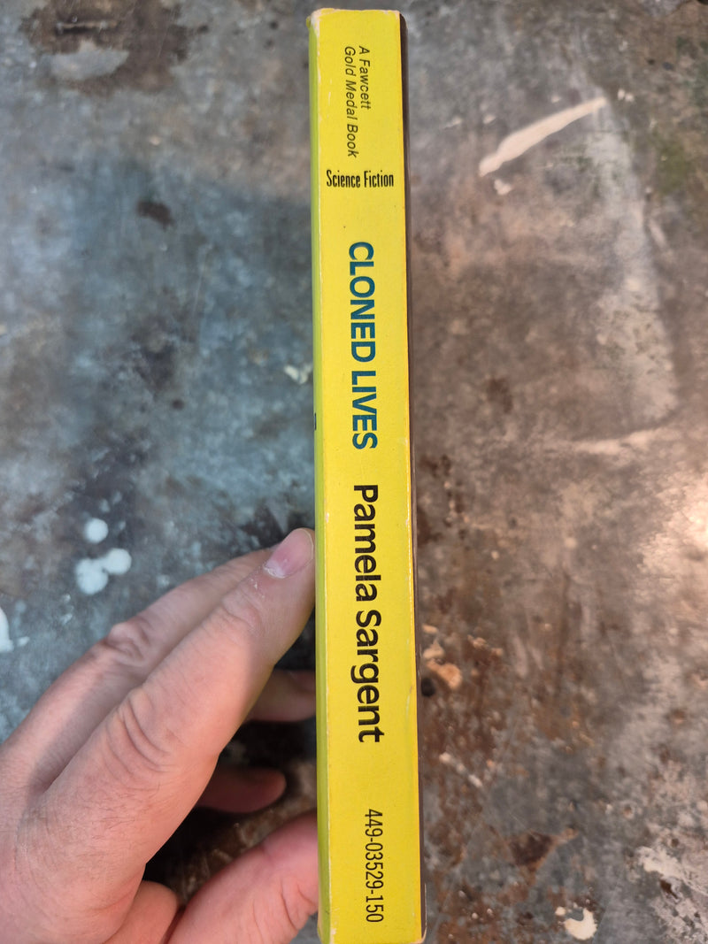 Cloned Lives - Pamela Sargent