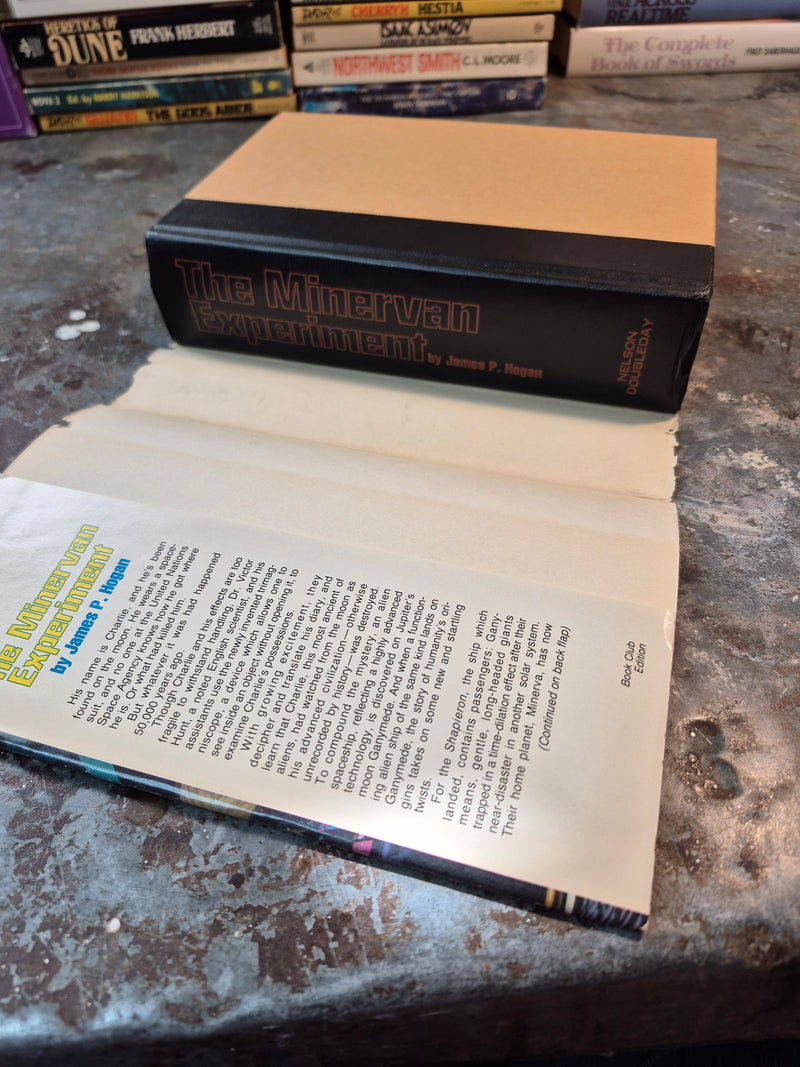 The Minervan Experiment - James P. Hogan