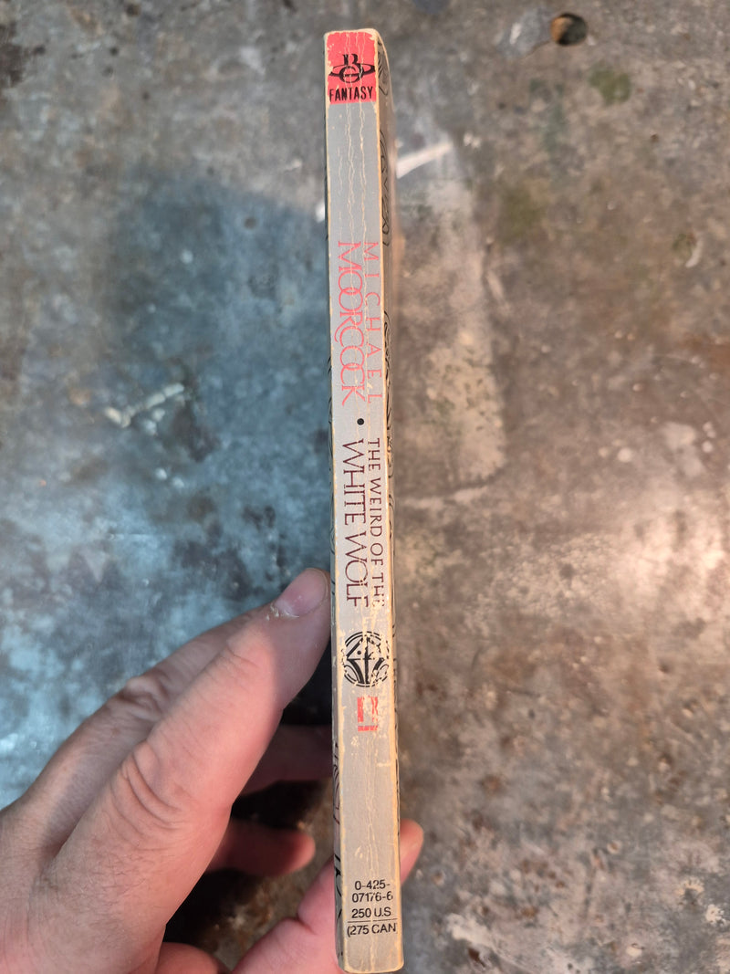 The Weird Of The White Wolf - Michael Moorcock