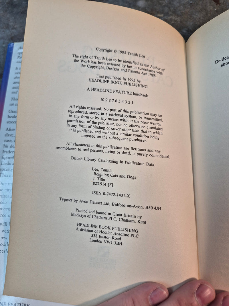 Reigning Cats And Dogs - Tanith Lee