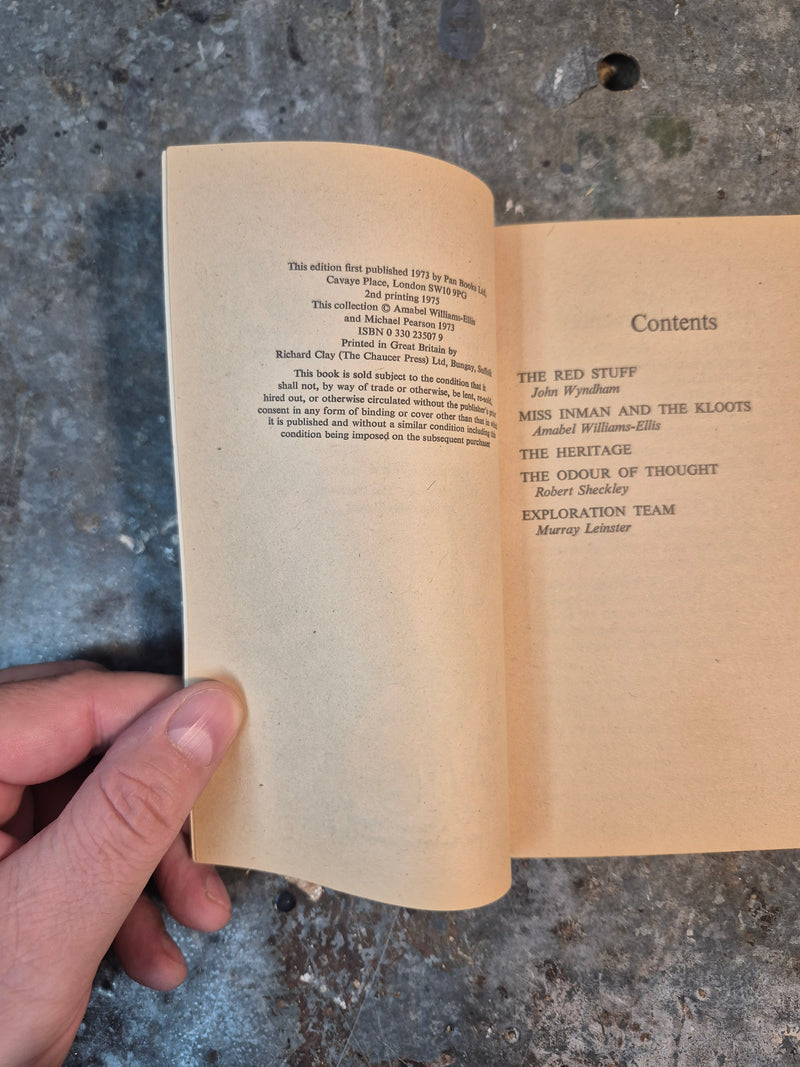 Tales From The Galaxies - Amabel Williams-Ellis & Michael Pearson (editors)