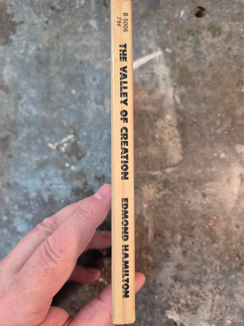 The Valley Of Creation - Edmond Hamilton