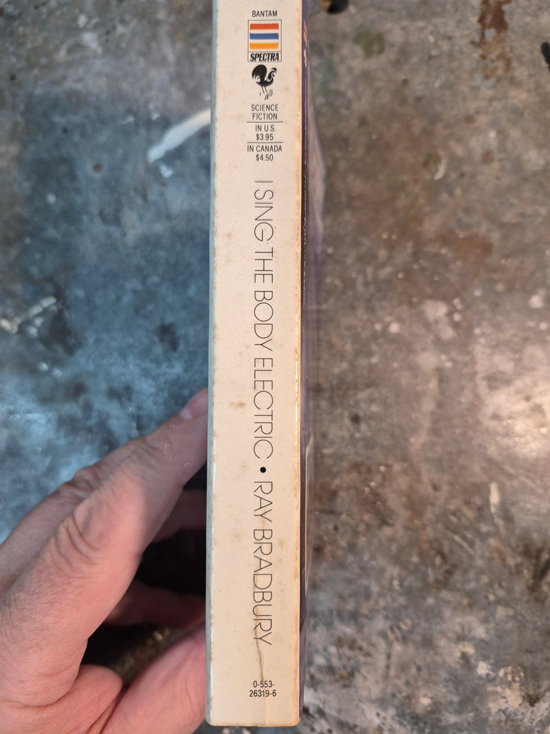 I Sing The Body Electric - Ray Bradbury