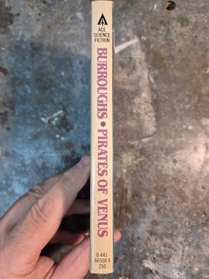 Pirate Of Venus - Edgar Rice Burroughs