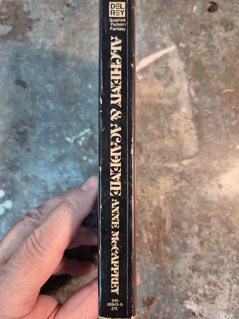 Alchemy & Academe - Anne McCaffrey (editor)