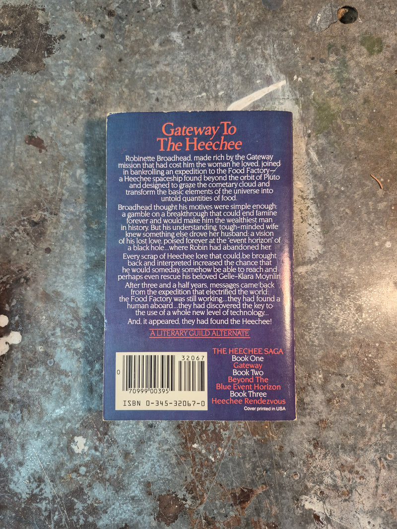 Beyond The Blue Event Horizon - Frederik Pohl