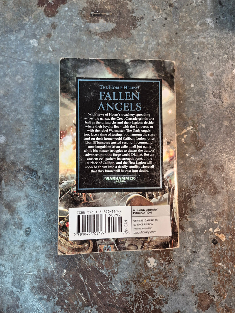 The Horus Heresy: Fallen Angels - Mike Lee