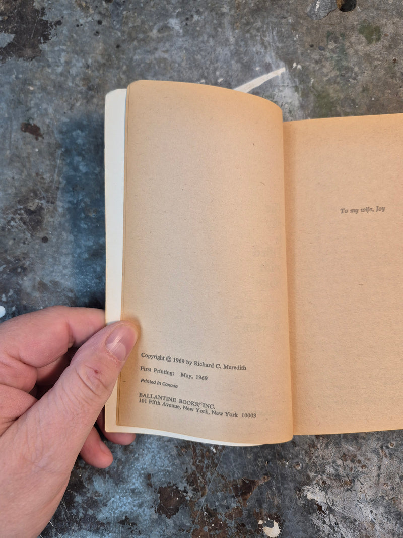 The Sky Is Filled With Ships - Richard C. Meredith