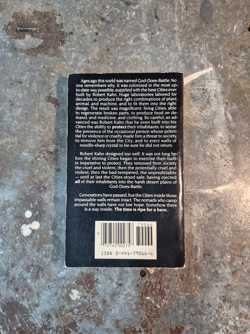 Strength Of Stones - Greg Bear