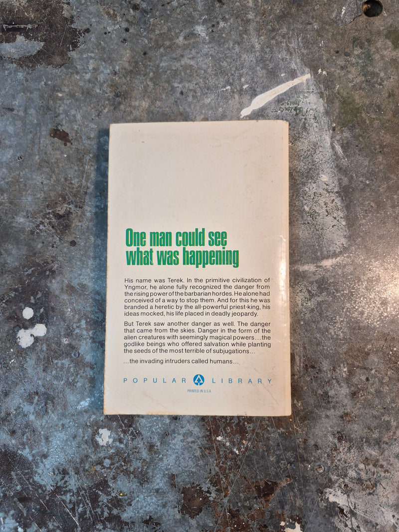 Newton And The Quasi-Apple - Stanley Schmidt