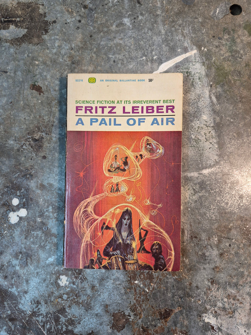 A Pail Of Air - Fritz Leiber