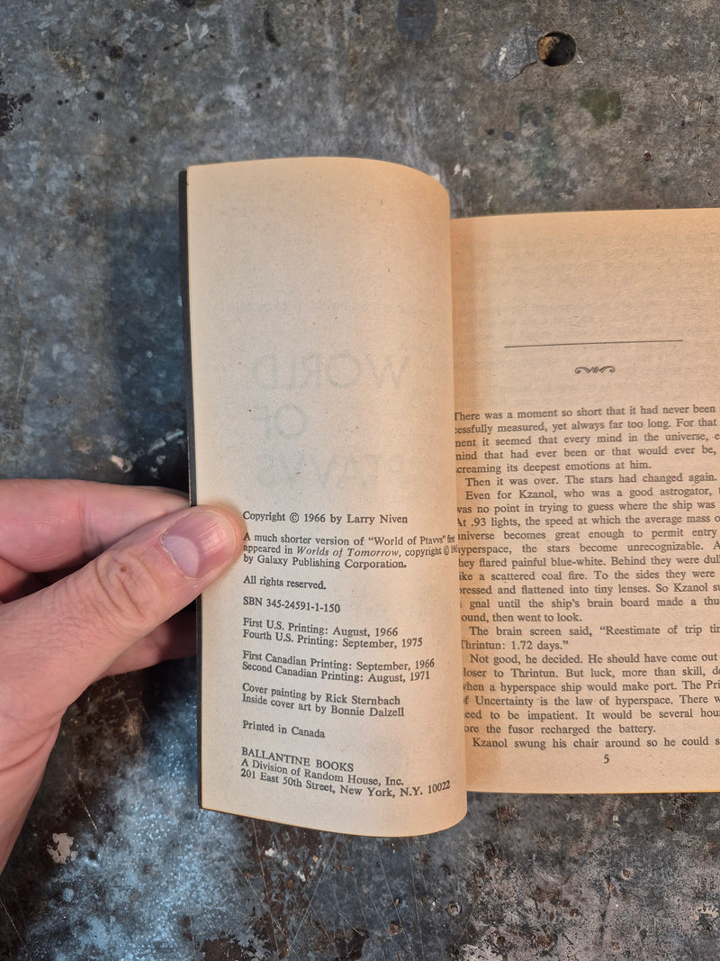 World Of Ptavvs - Larry Niven