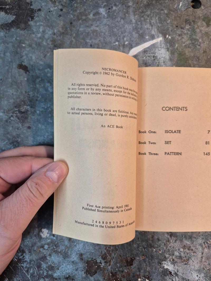 Necromancer - Gordon R. Dickson