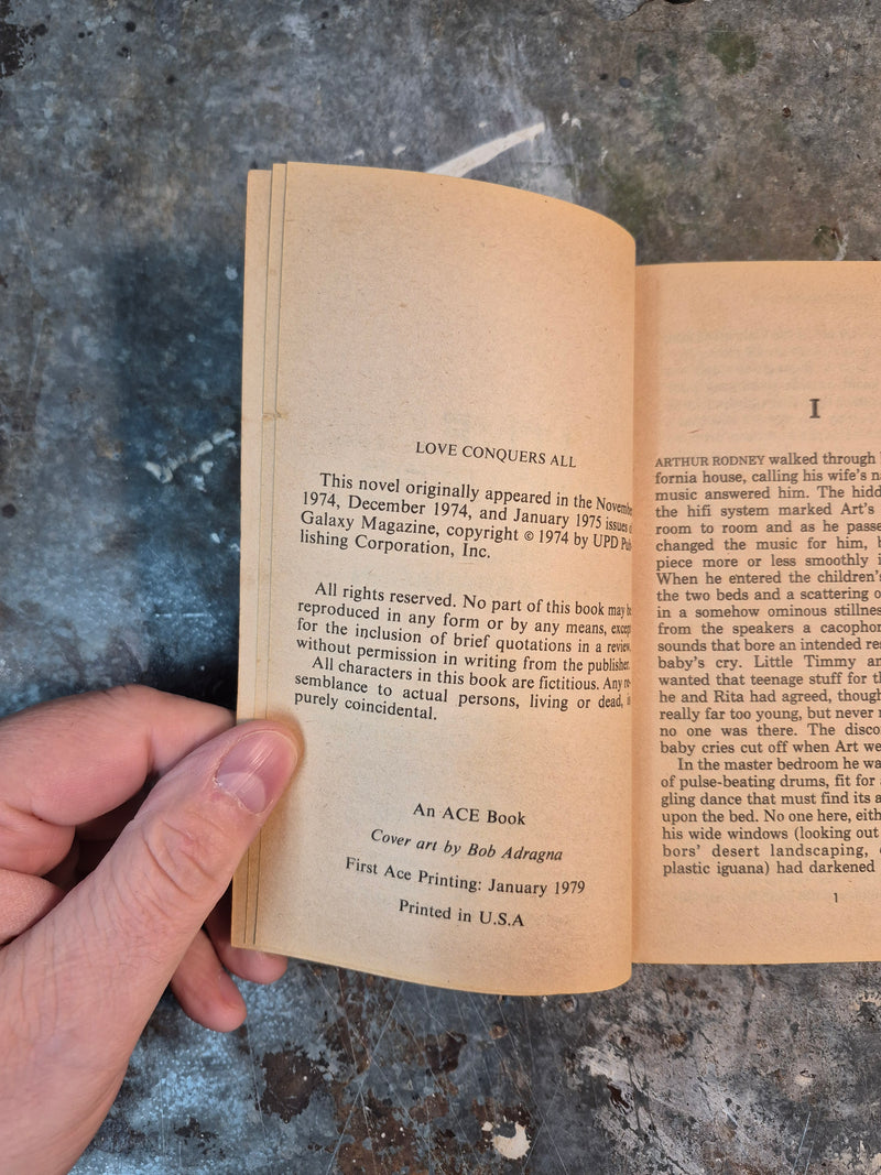 Love Conquers All - Fred Saberhagen