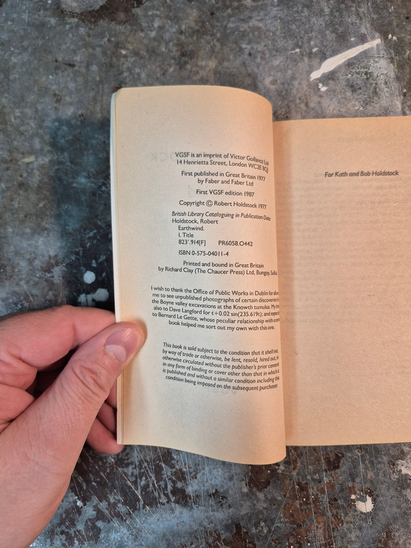 Earthwind - Robert Holdstock