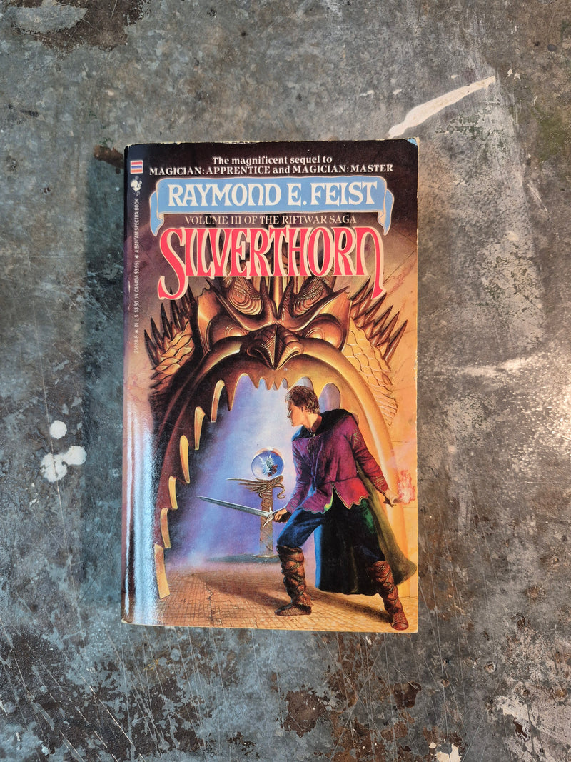 The Riftwar Saga Volume III: Silverthorn - Raymond E. Feist