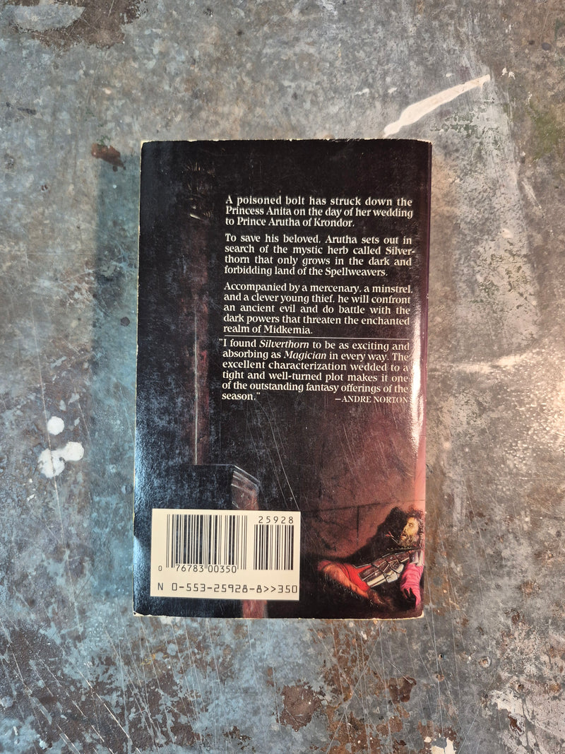 The Riftwar Saga Volume III: Silverthorn - Raymond E. Feist