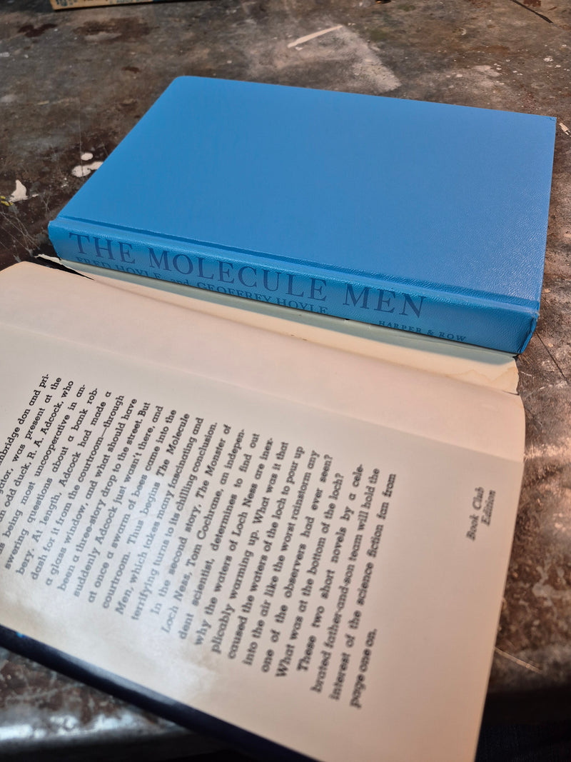 The Molecule Men - Fred Hoyle & Geoffrey Hoyle