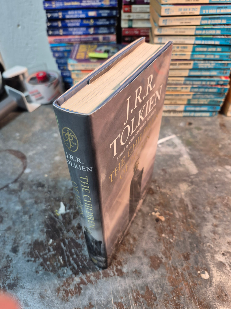 The Children Of Hurin - J. R. R. Tolkien (w/Christopher Tolkien)