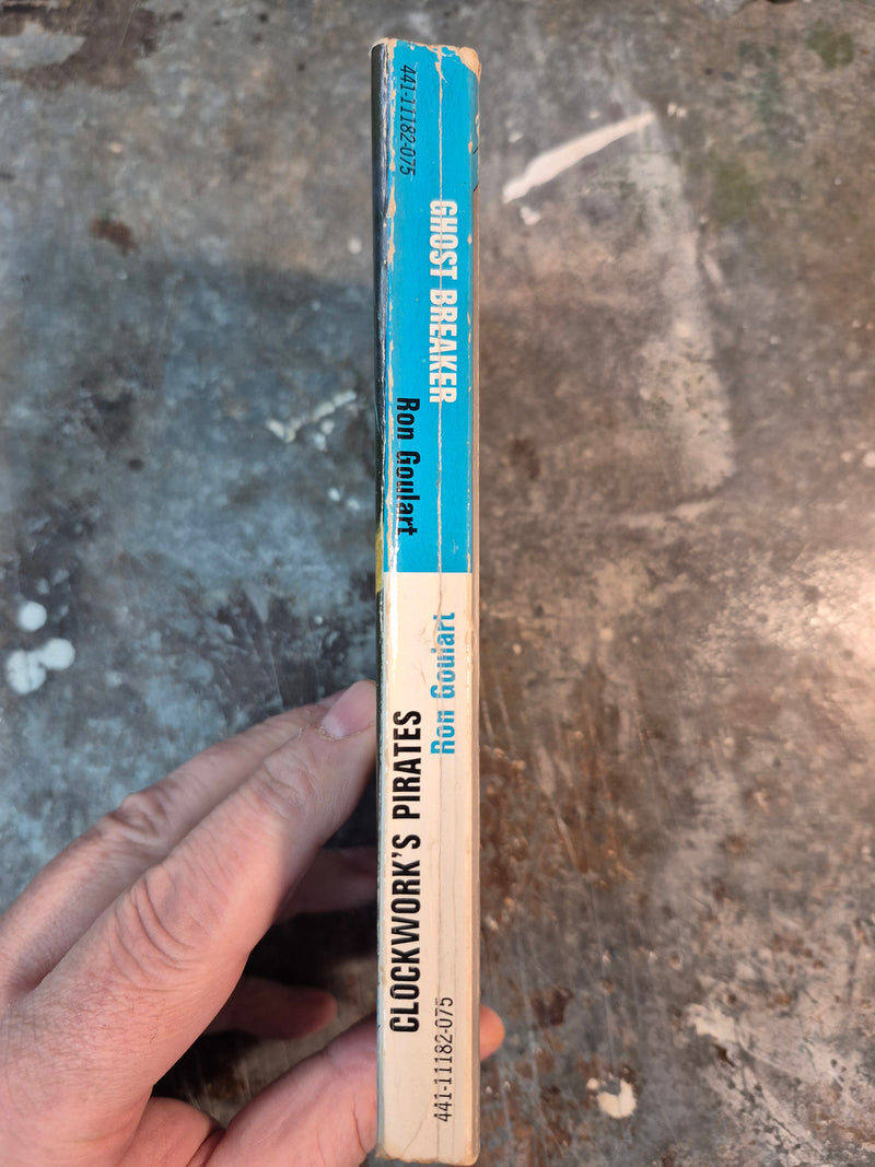 Clockwork's Pirates/Ghost Breaker - Ron Goulart