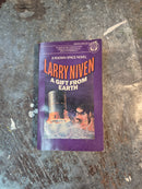 A Gift From Earth - Larry Niven
