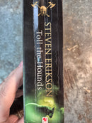 Toll The Hounds - Steven Erikson