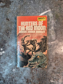 Hunters Of The Red Moon - Marion Zimmer Bradley