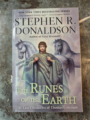 The Last Chronicles Of Thomas Covenant 1: The Runes Of Earth - Stephen R. Donaldson