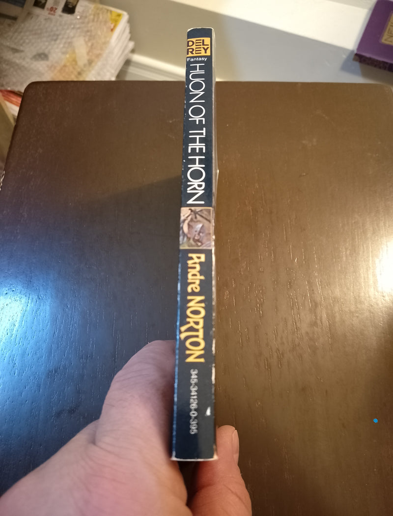 Huon Of The Horn - Andre Norton