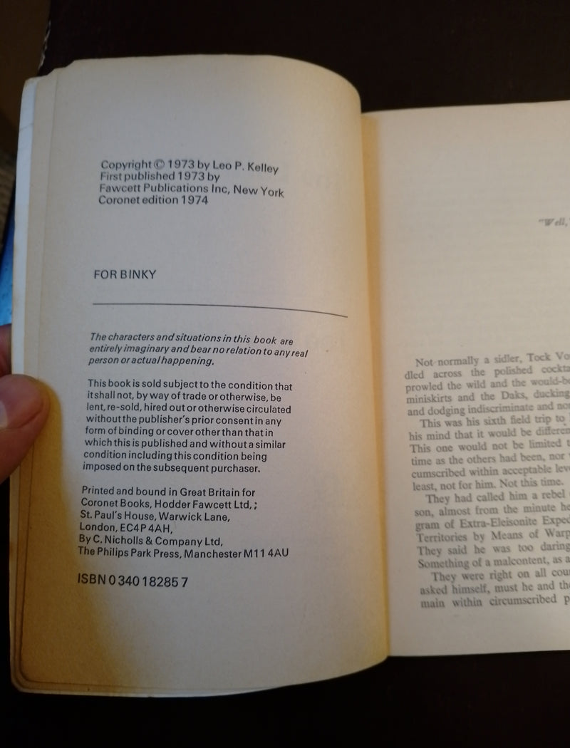 The Earth Tripper - Leo P. Kelley