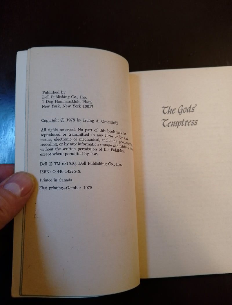 The Gods' Temptress - Irving A. Greenfield