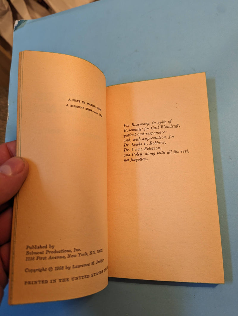 A Piece Of Martin Cann - Laurence M. Janifer