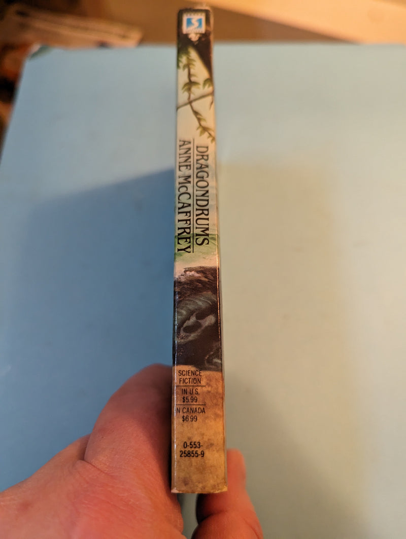 Dragondrums - Anne McCaffrey