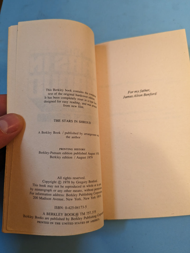 The Stars In Shroud - Gregory Benford